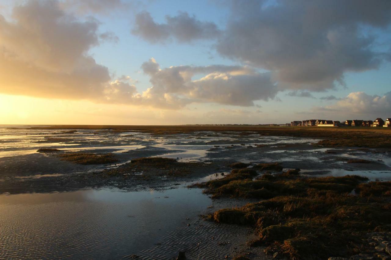 Deichhotel Rose Juist Buitenkant foto